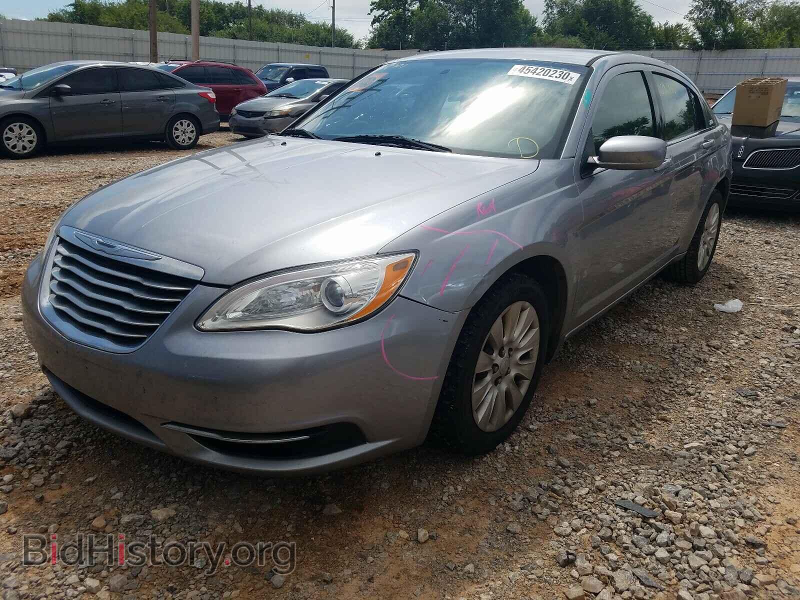2014 CHRYSLER 200 - VIN: 1C3CCBAB4EN208901 - Фото 2