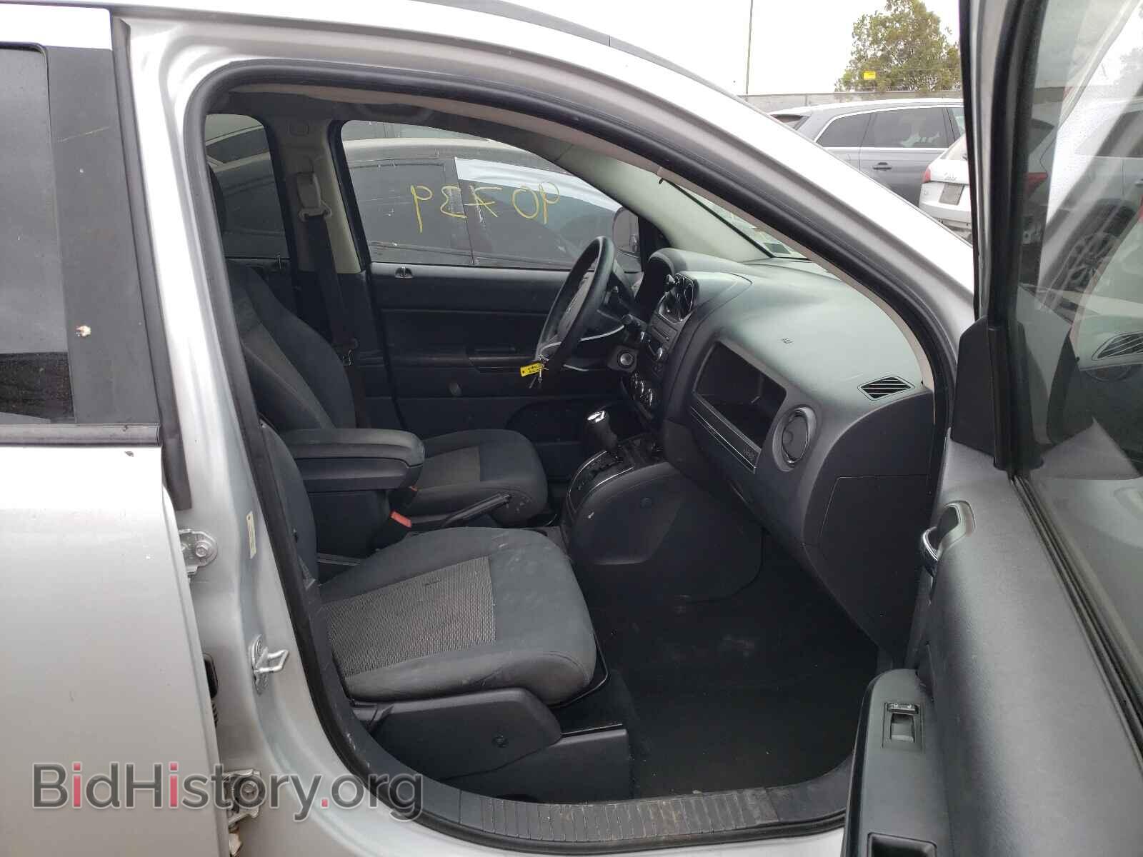 2010 JEEP COMPASS - VIN: 1J4NT4FB2AD585360 - Фото 5
