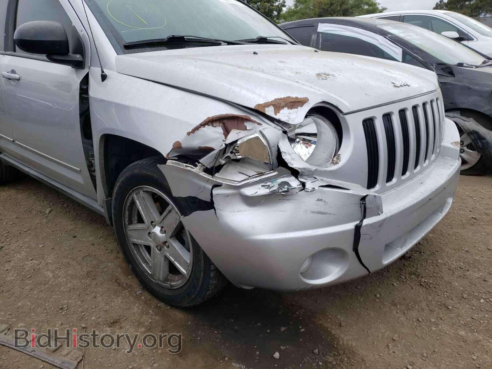 2010 JEEP COMPASS - VIN: 1J4NT4FB2AD585360 - Фото 9