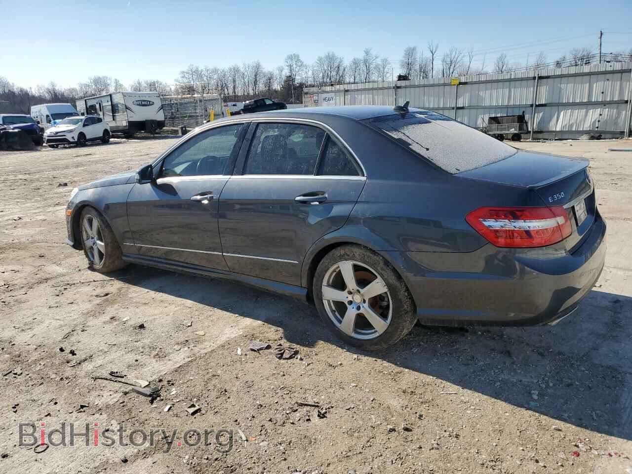 2011 MERCEDES-BENZ E-CLASS - VIN: WDDHF8HB3BA453571 - Фото 2