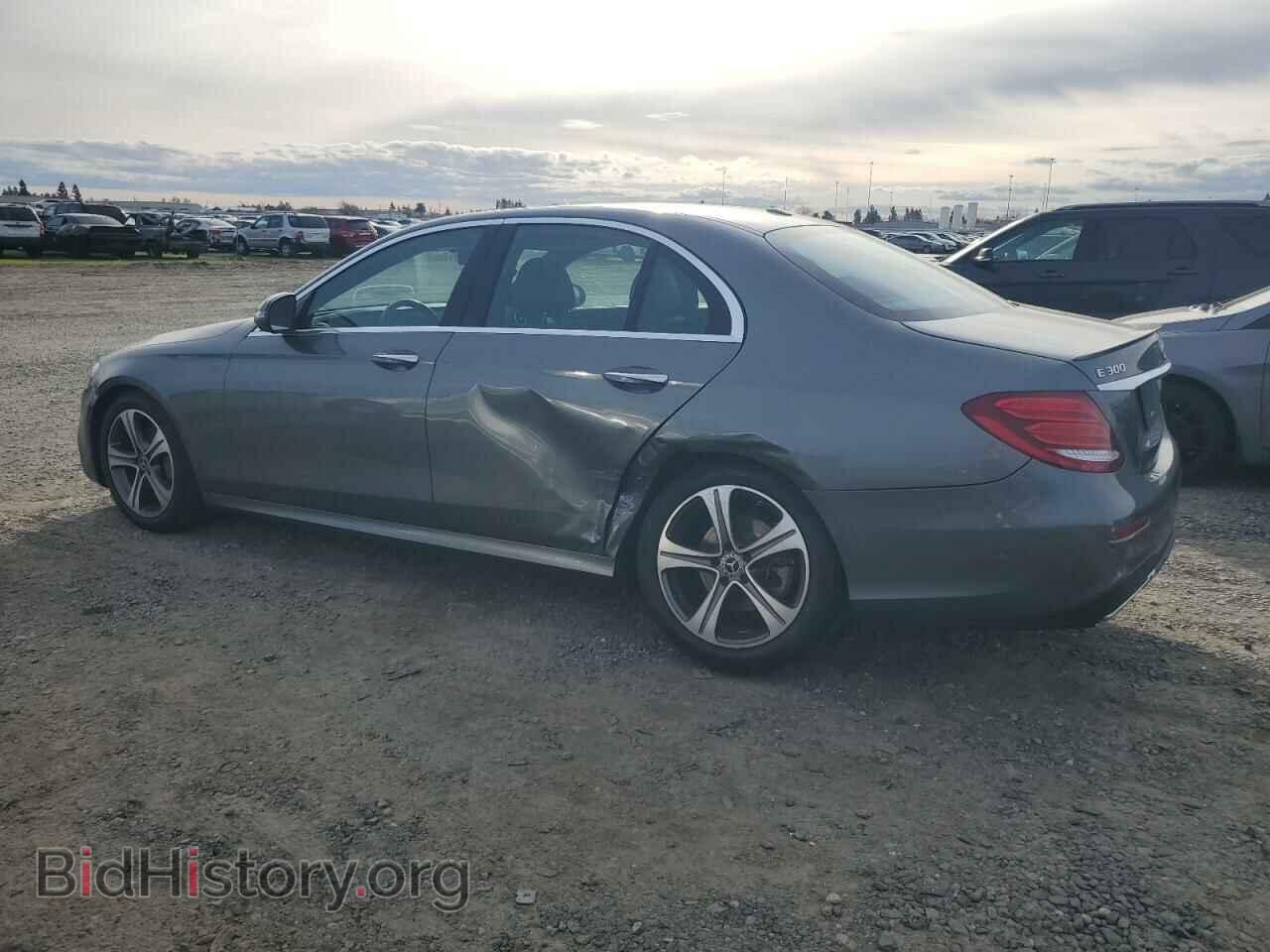 2017 MERCEDES-BENZ E-CLASS - VIN: WDDZF4JB2HA238263 - Фото 2