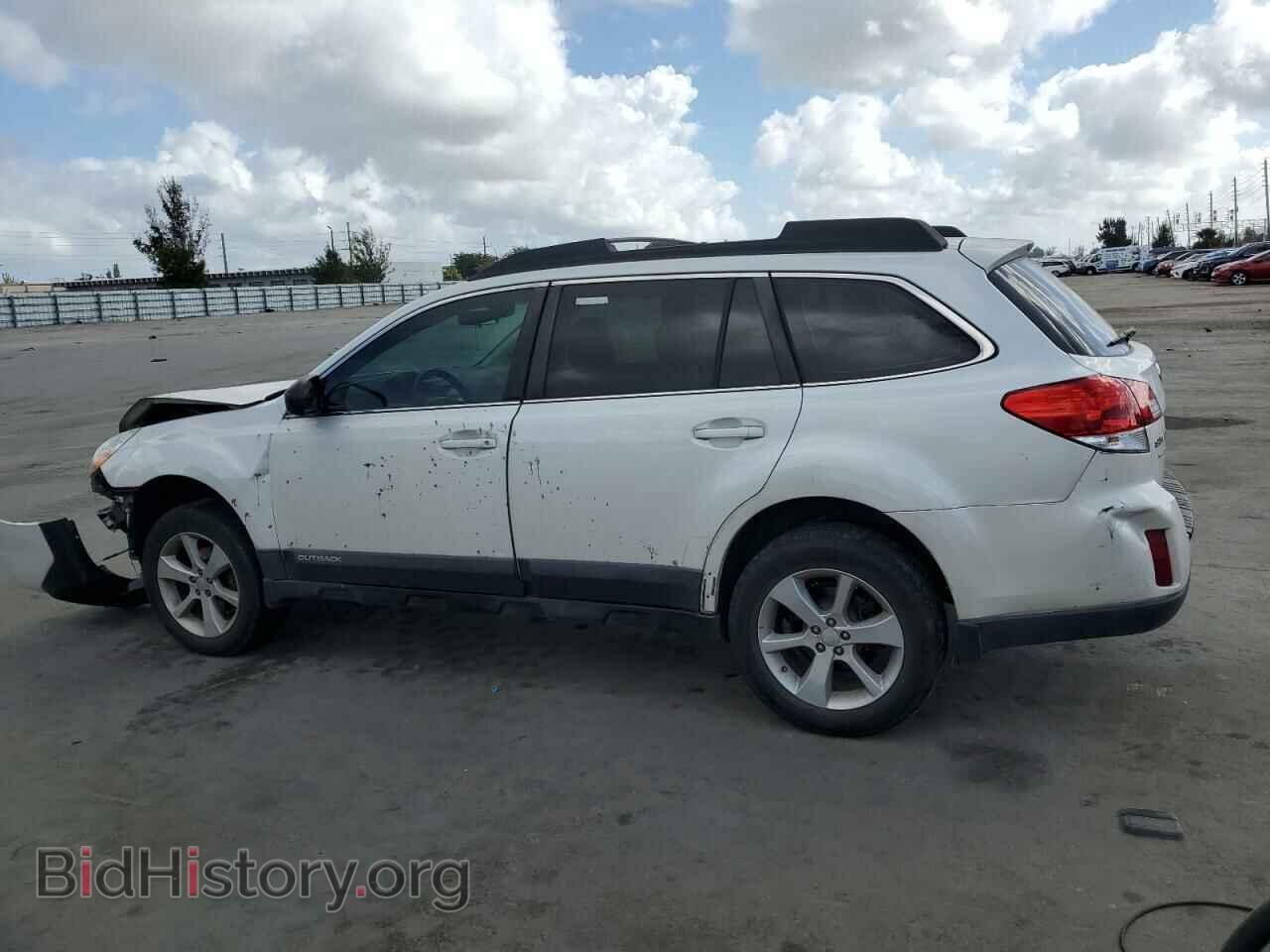 2014 SUBARU OUTBACK - VIN: 4S4BRCACXE3208607 - Фото 2