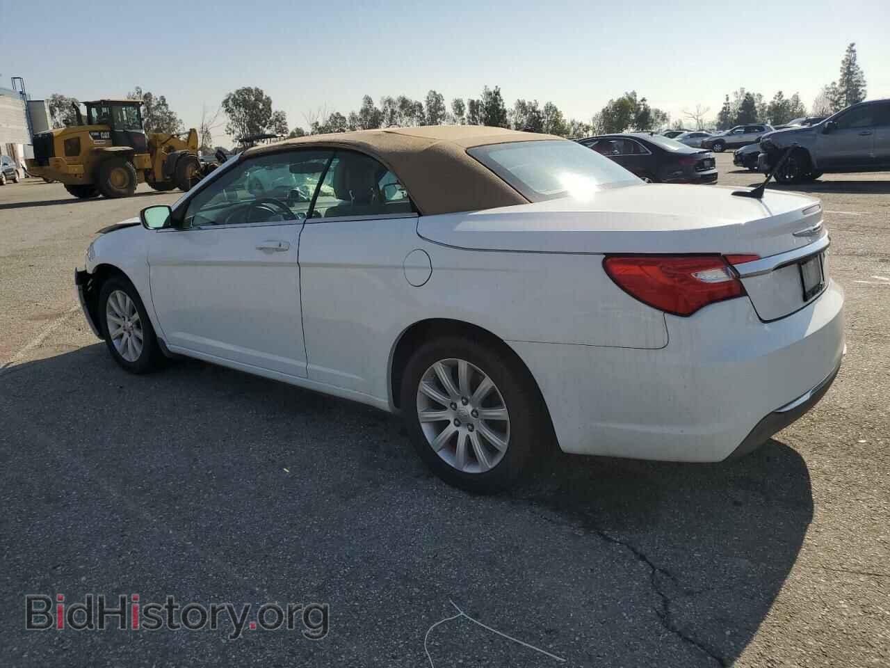 2012 CHRYSLER 200 - VIN: 1C3BCBEB2CN126541 - Photo 2