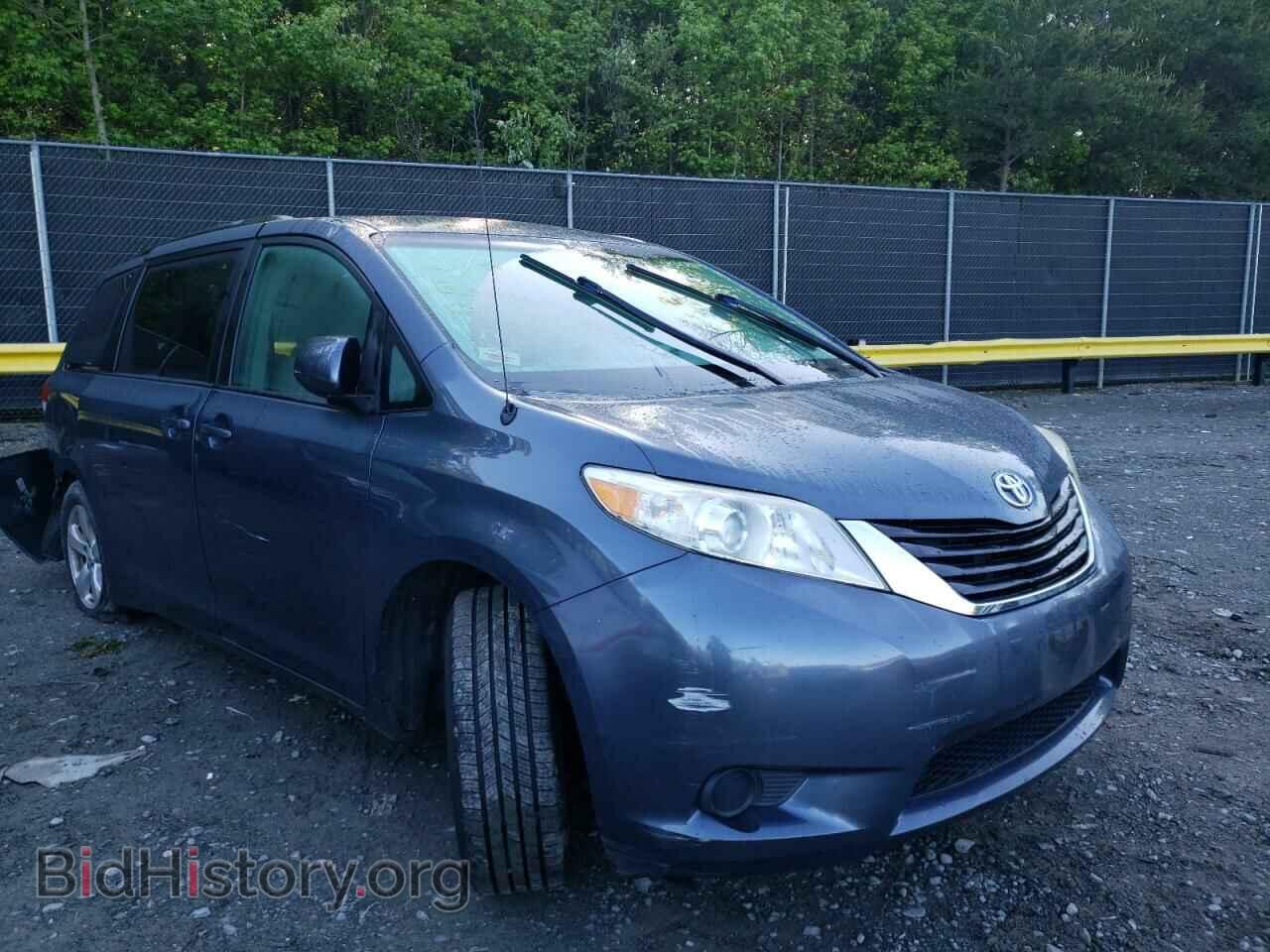 Фотография 5TDKK3DC8DS357132 - TOYOTA SIENNA 2013