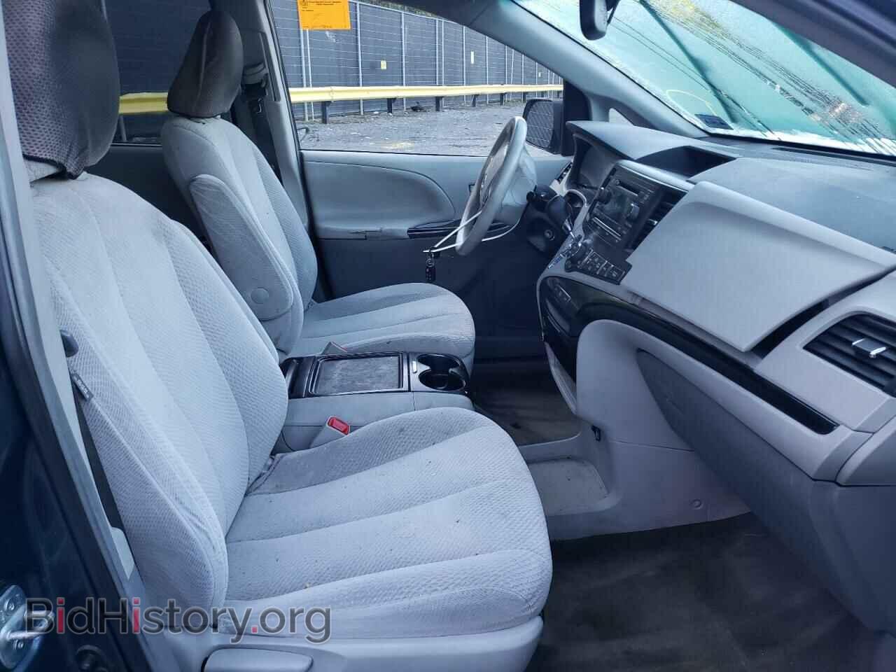 2013 TOYOTA SIENNA - VIN: 5TDKK3DC8DS357132 - Фото 5