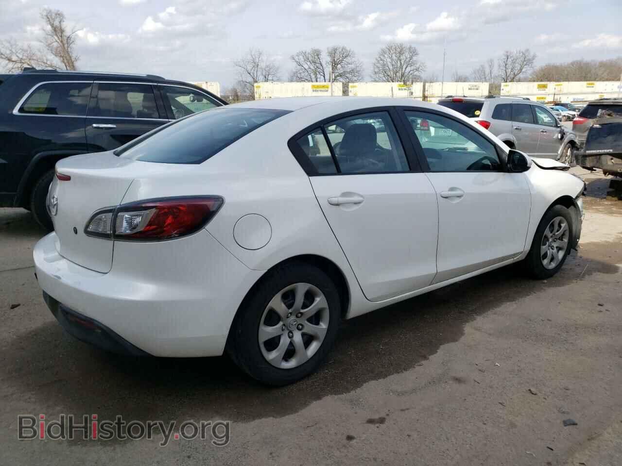 2011 MAZDA 3 - VIN: JM1BL1UF0B1377199 - Фото 3
