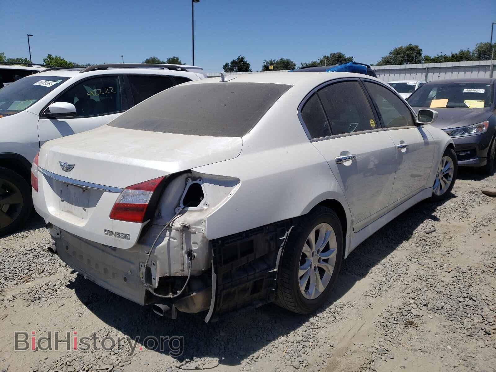 2013 HYUNDAI GENESIS - VIN: KMHGC4DD2DU230143 - Фото 4