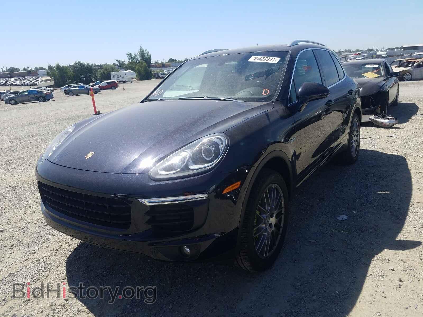 2017 PORSCHE CAYENNE - VIN: WP1AE2A21HLA76515 - Фото 2