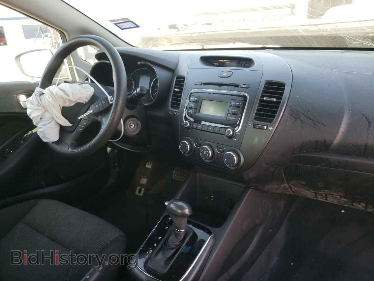 2017 KIA FORTE - VIN: 3KPFK4A71HE080984 - Photo 9