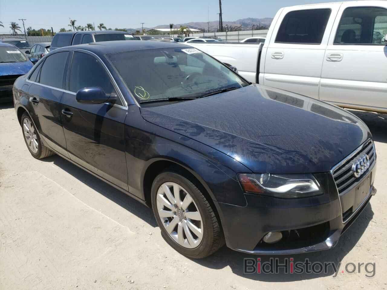 Photo WAUEFAFL5BN008349 - AUDI A4 2011