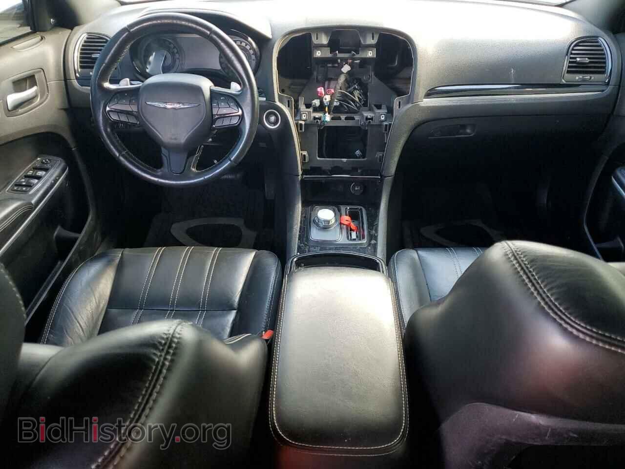 2019 CHRYSLER 300 - VIN: 2C3CCABG4KH555461 - Фото 8