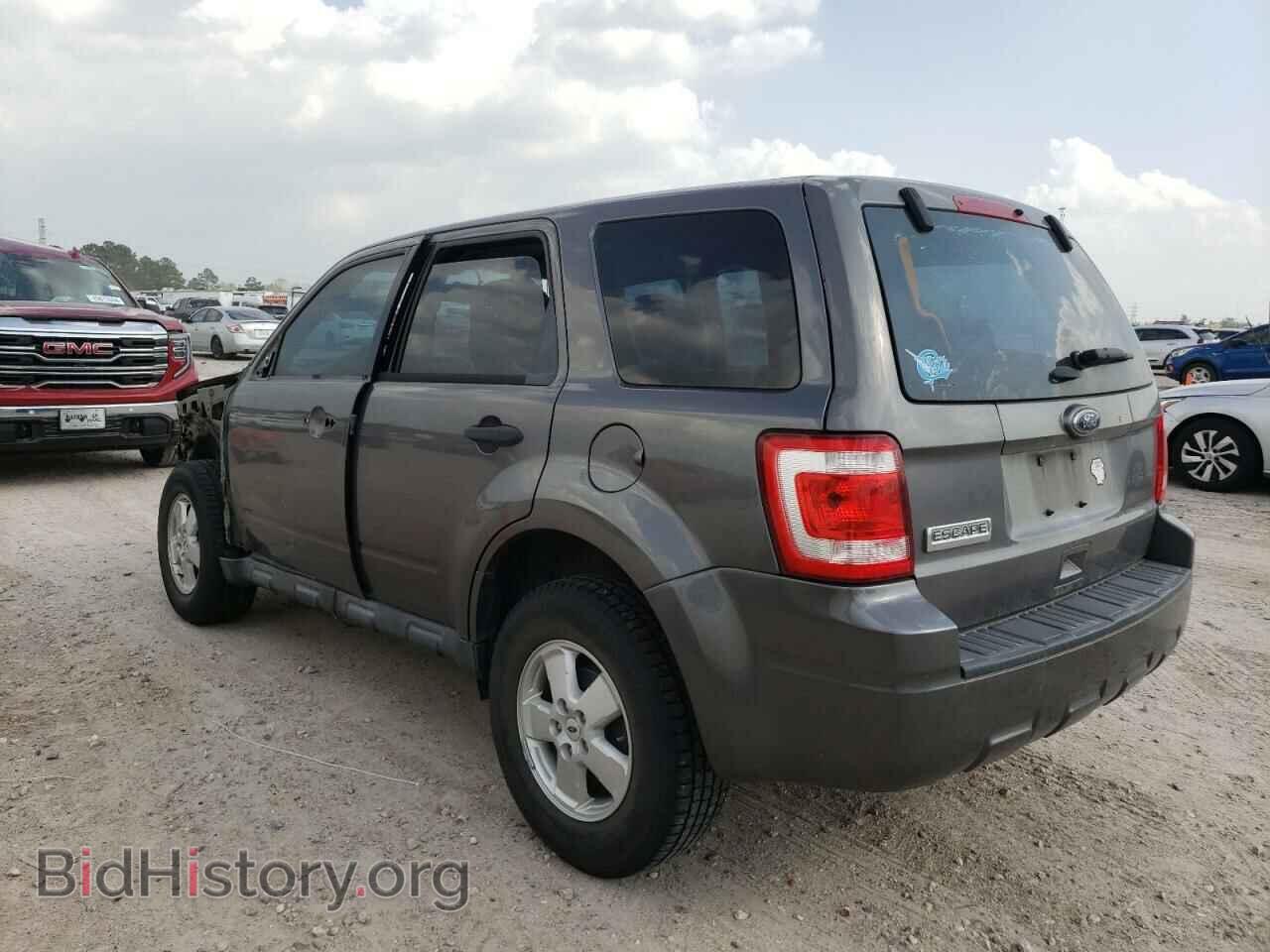 2011 FORD ESCAPE - VIN: 1FMCU0C75BKC28248 - Photo 2