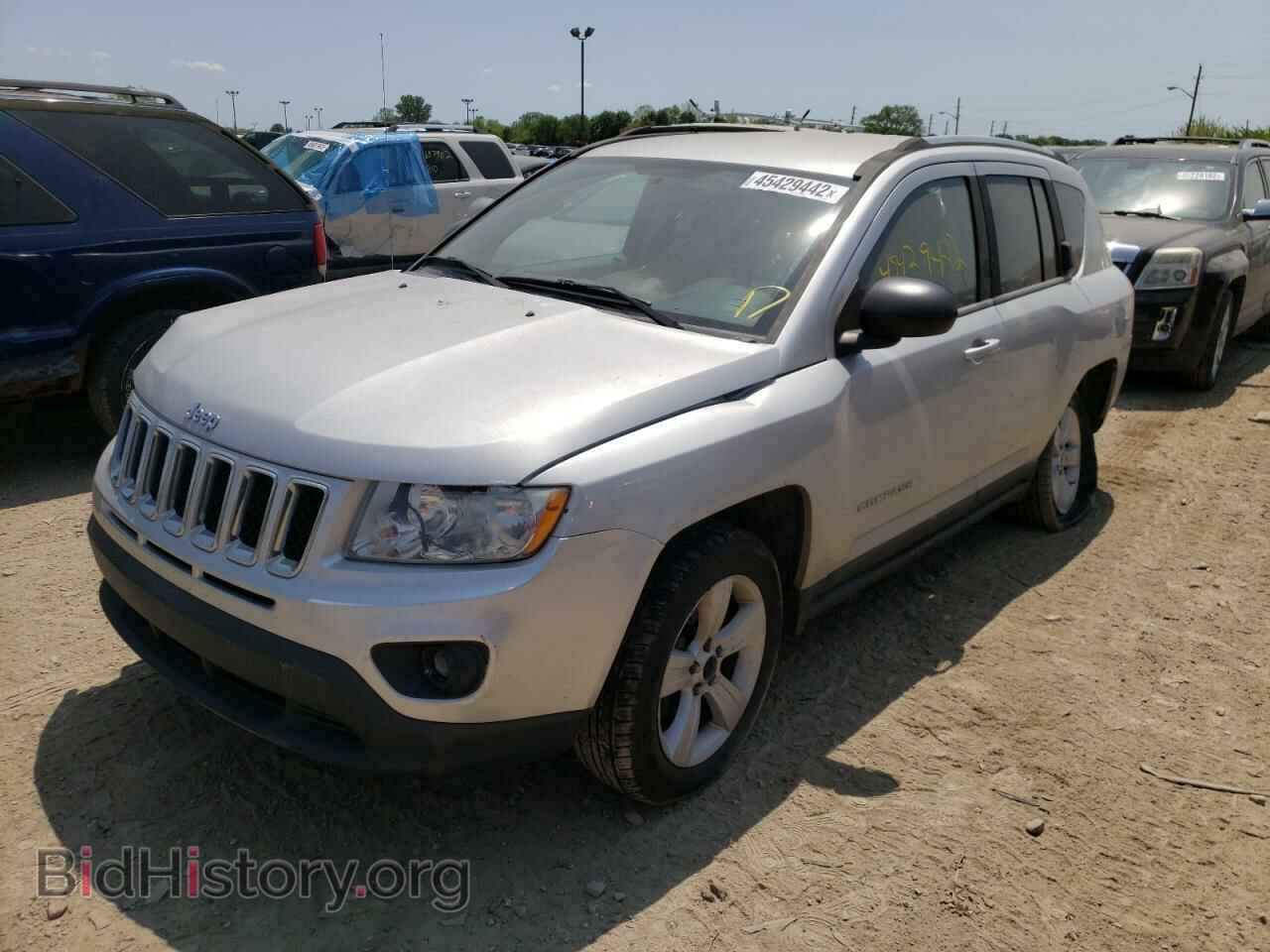 2011 JEEP COMPASS - VIN: 1J4NT1FA9BD144168 - Photo 2