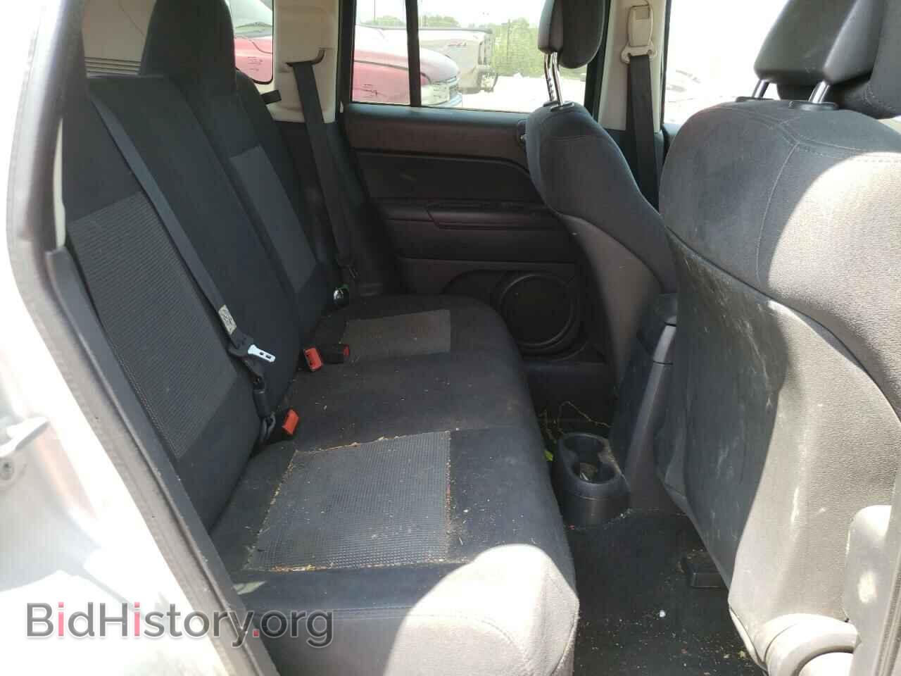2011 JEEP COMPASS - VIN: 1J4NT1FA9BD144168 - Photo 6