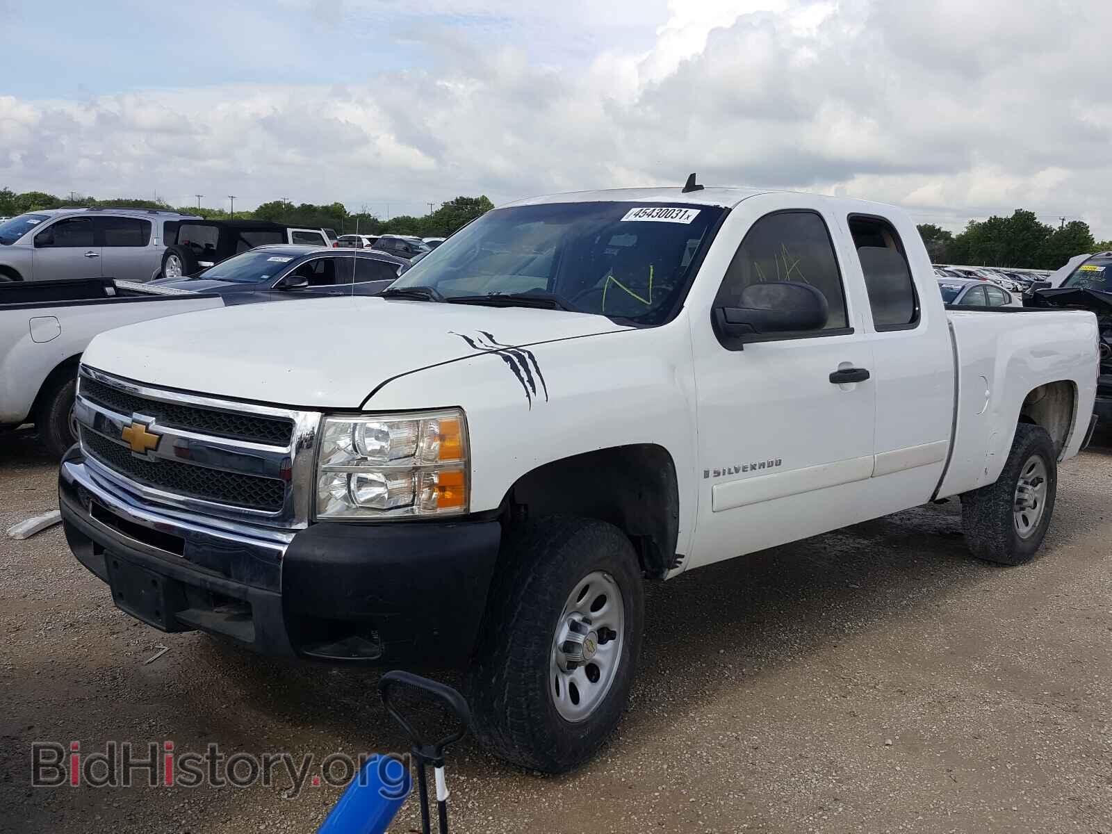 2007 CHEVROLET SILVERADO - VIN: 1GCEC19097Z523030 - Фото 2