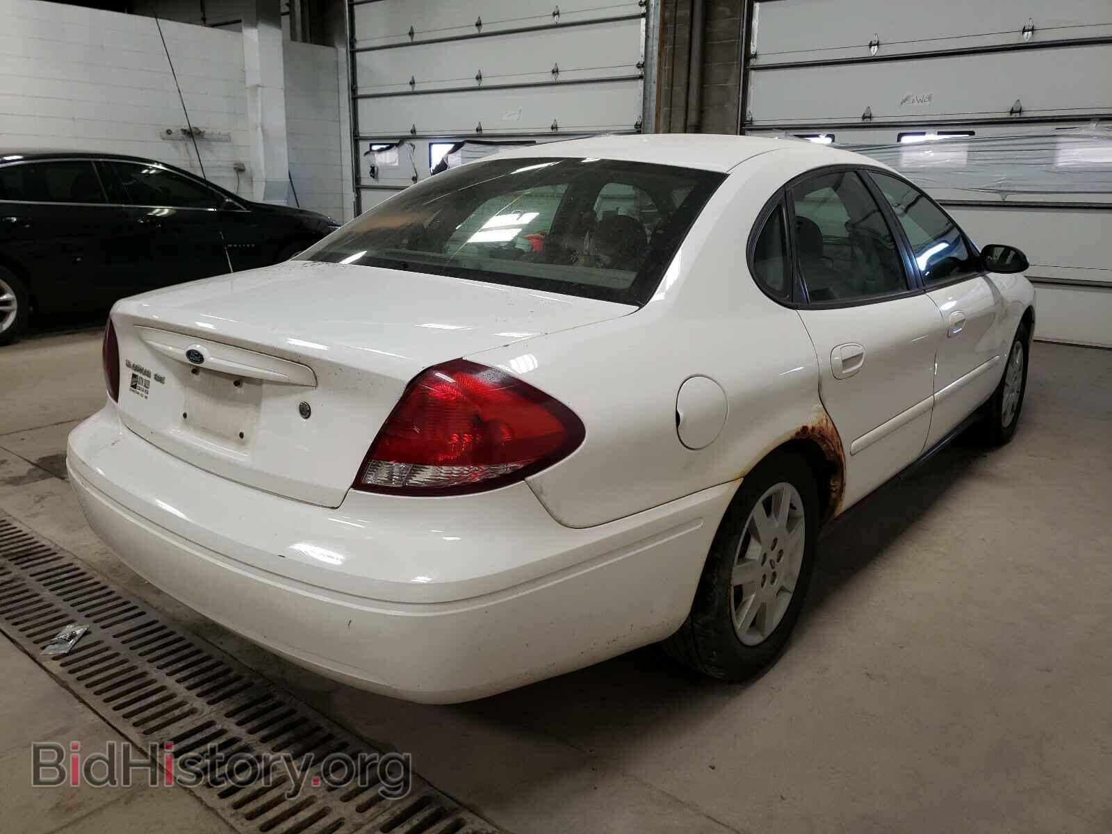2007 FORD TAURUS - VIN: 1FAFP53U07A109215 - Фото 4