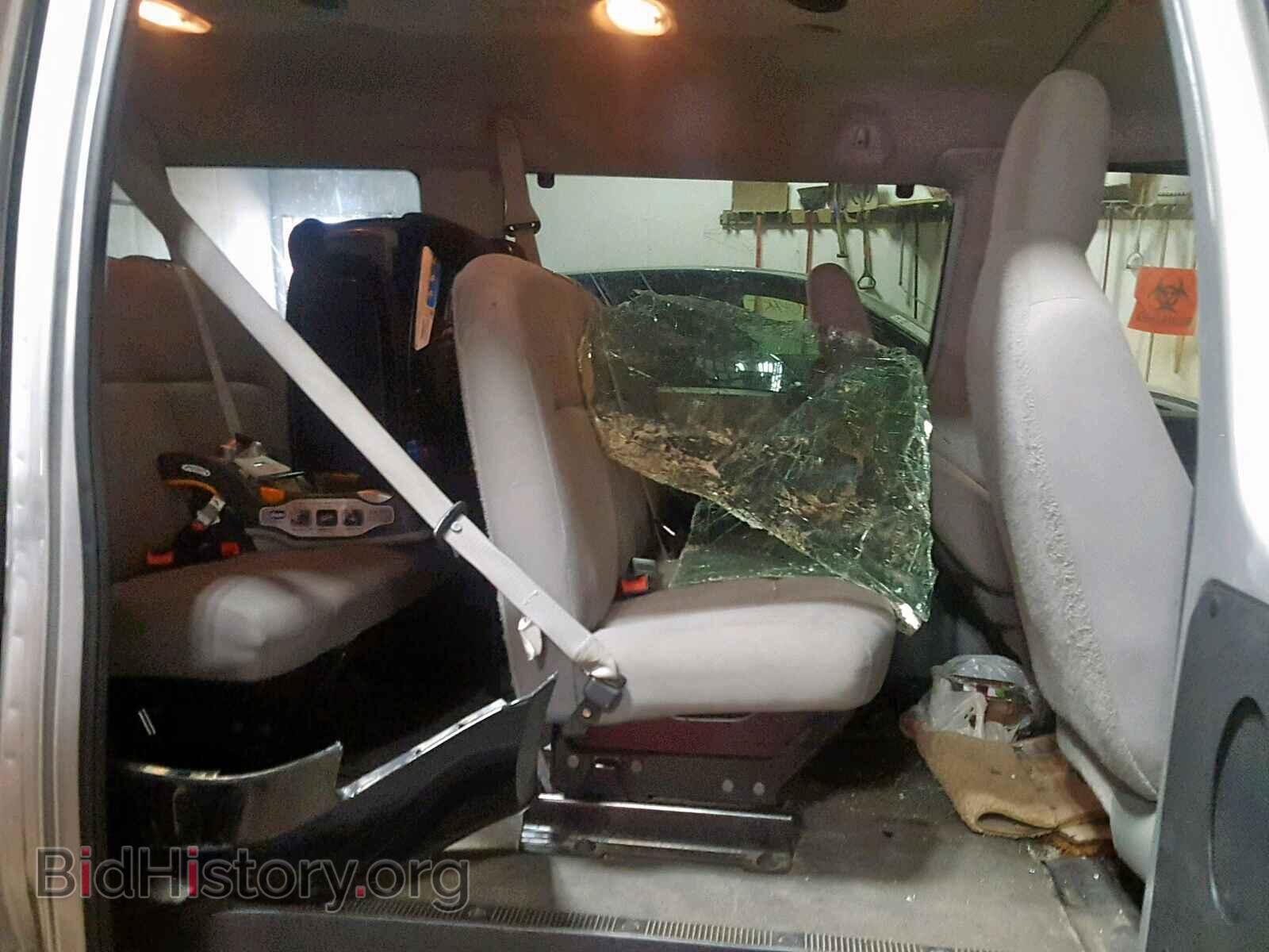 2010 FORD ECONOLINE - VIN: 1FBNE3BL5ADA73993 - Фото 6