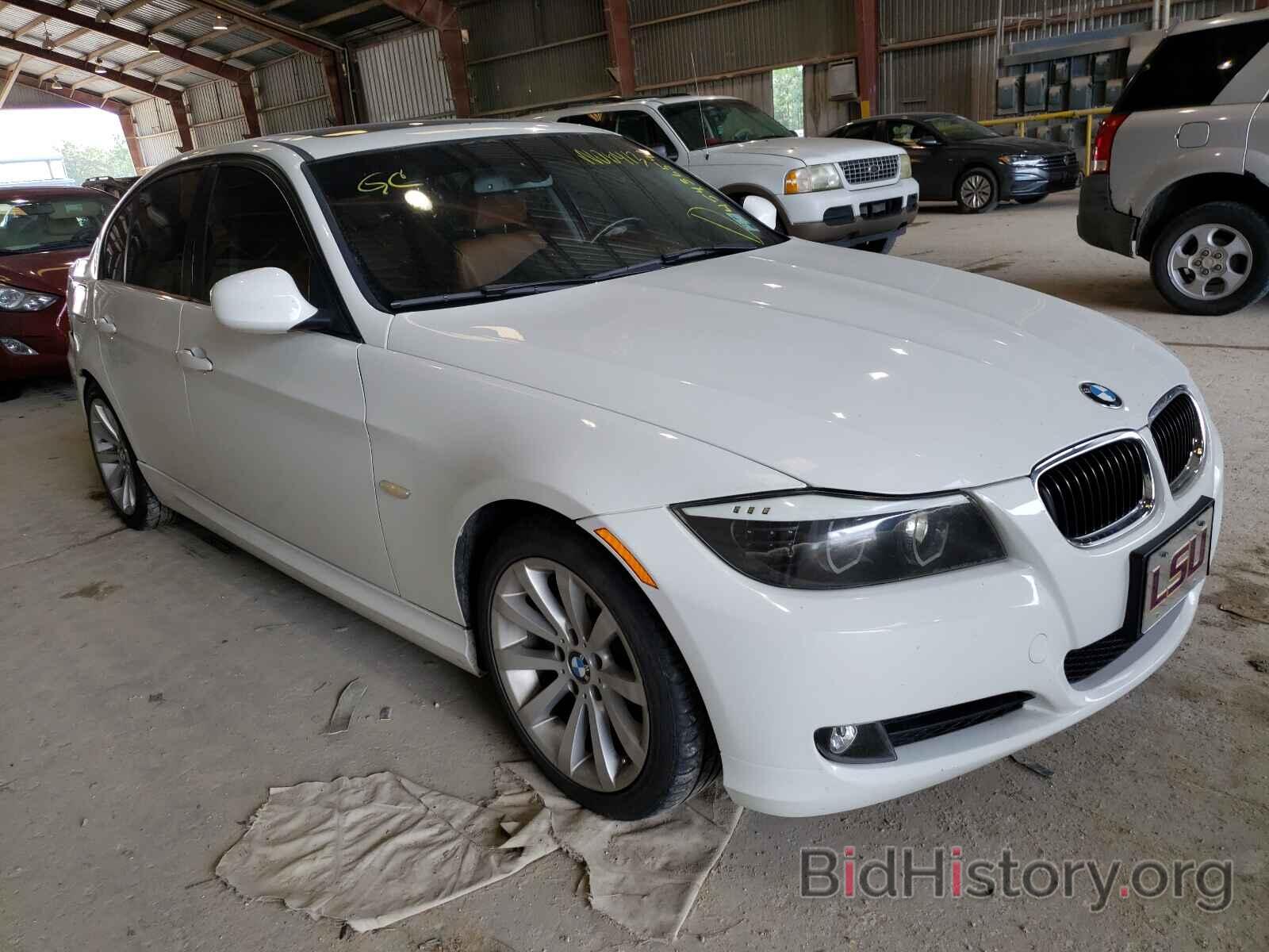 Photo WBAPH7G55BNN06413 - BMW 3 SERIES 2011