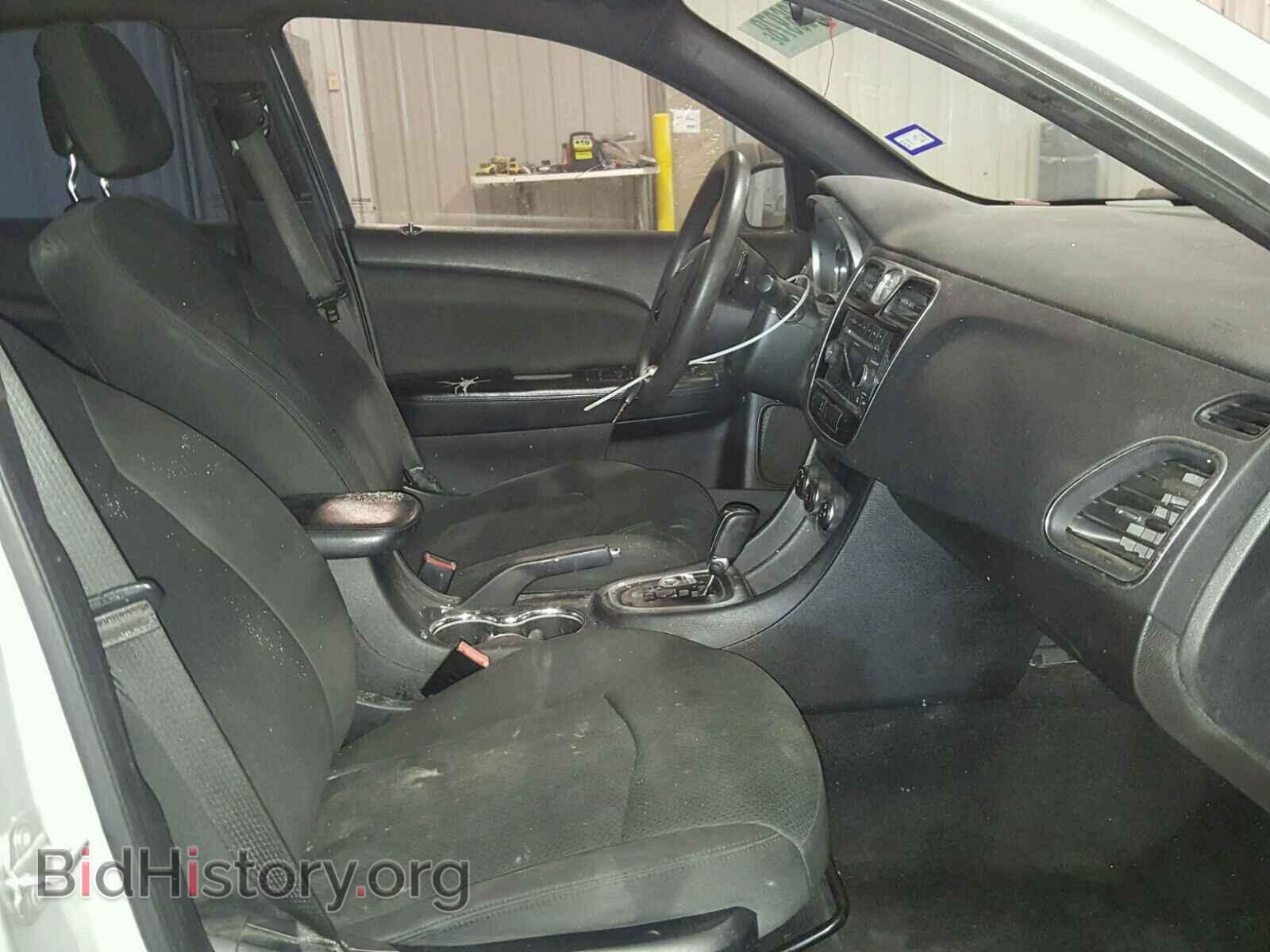 2011 CHRYSLER 200 - VIN: 1C3BC4FB2BN563934 - Фото 5