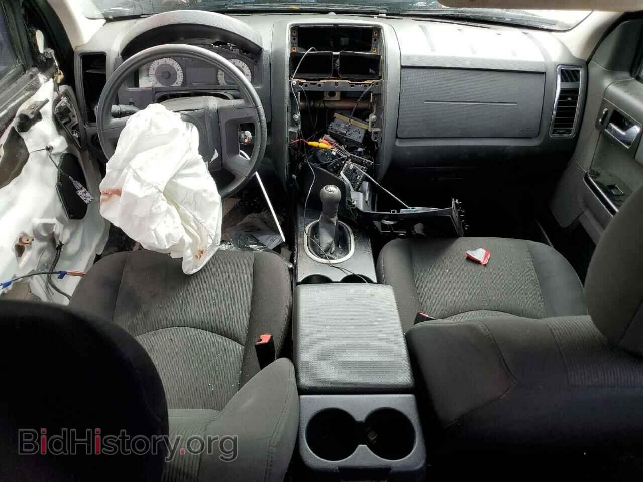 2011 MAZDA TRIBUTE - VIN: 4F2CY0C79BKM06736 - Фото 8