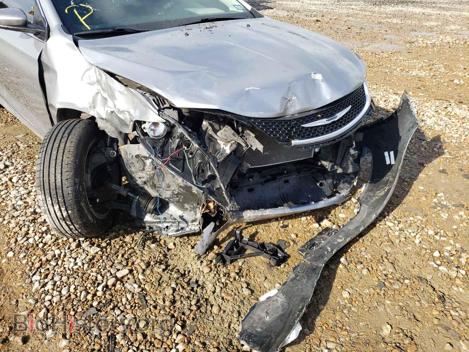 2015 CHRYSLER 200 - VIN: 1C3CCCAB5FN736082 - Фото 9