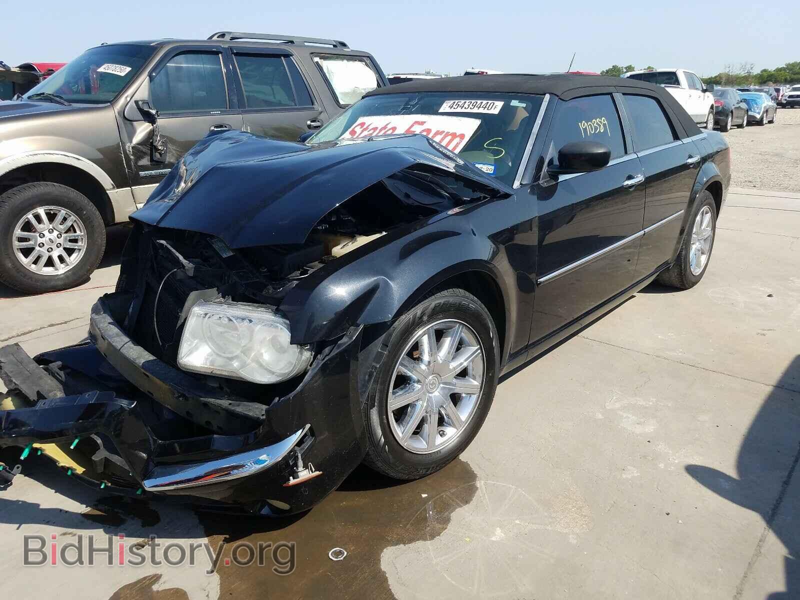 2008 CHRYSLER 300 - VIN: 2C3LA33G88H193384 - Фото 2