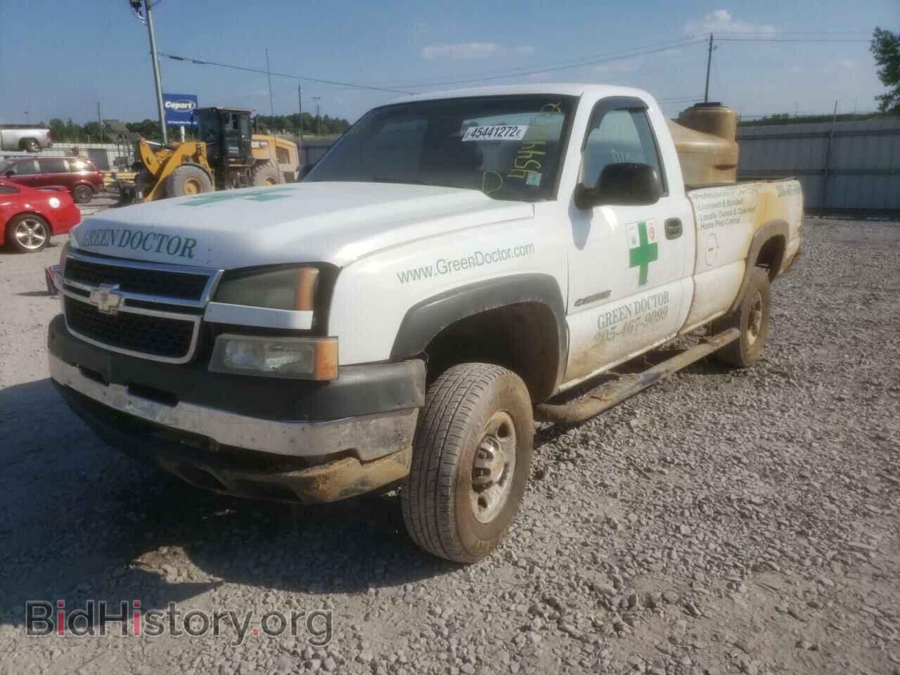 2006 CHEVROLET SILVERADO - VIN: 1GBHC24D96E188617 - Фото 2