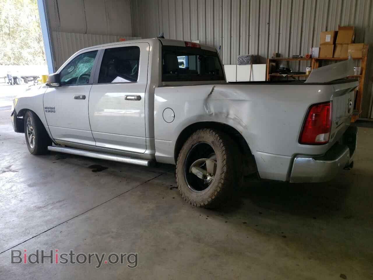 2018 RAM 1500 - VIN: 1C6RR6LG7JS251815 - Фото 2