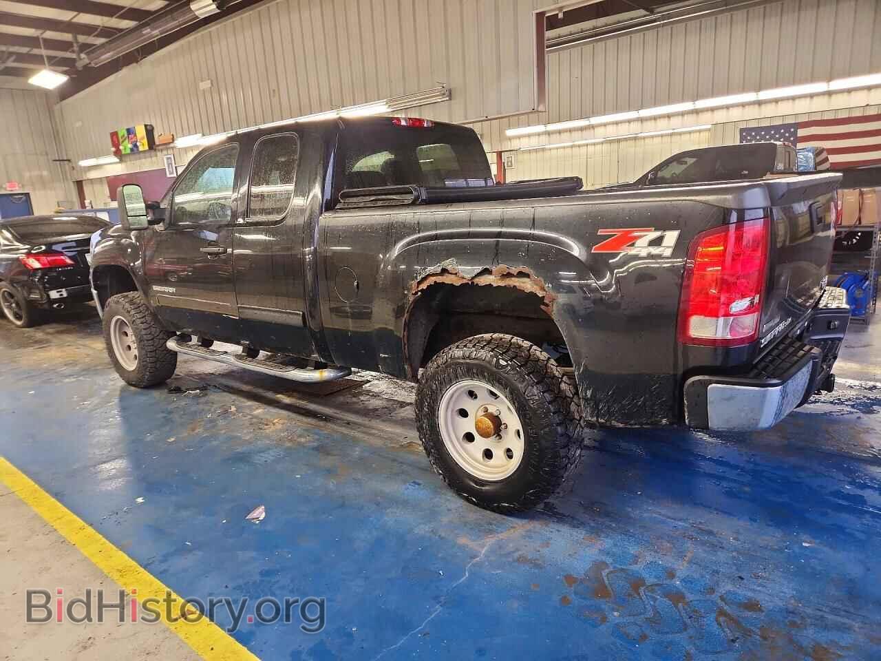 2011 GMC SIERRA - VIN: 1GTR2VE31BZ313882 - Фото 2