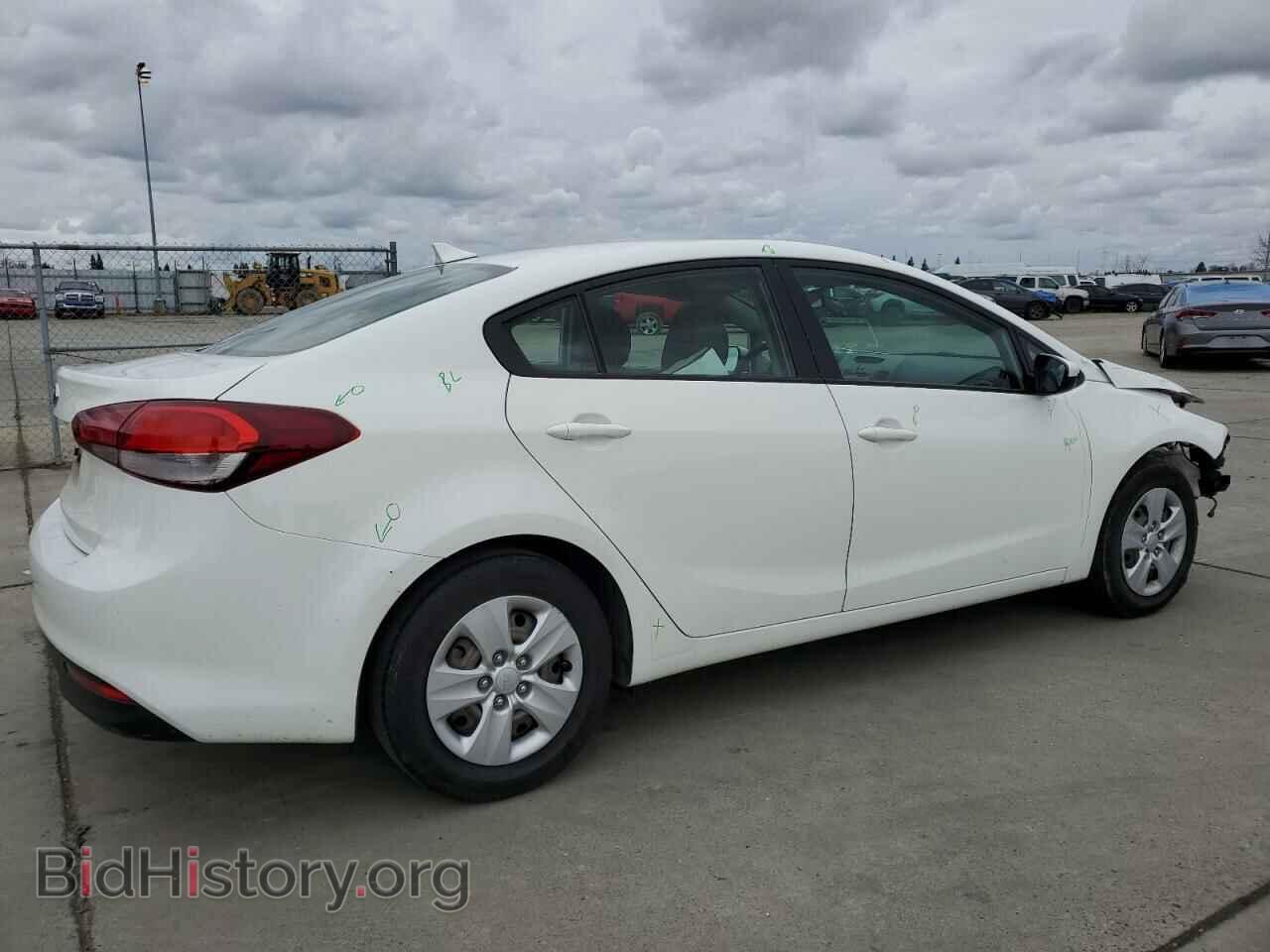 2017 KIA FORTE - VIN: 3KPFK4A7XHE032609 - Фото 3