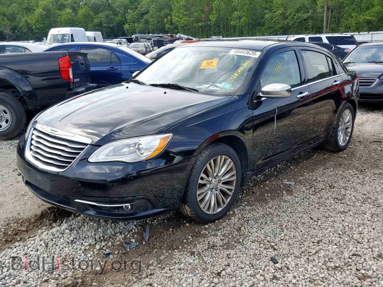 2011 CHRYSLER 200 - VIN: 1C3BC2FG7BN548460 - Фото 2