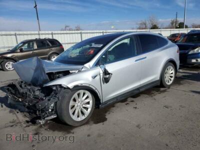 2017 Tesla MODEL X, серебристый — VIN 5YJXCDE22HF049558, Copart