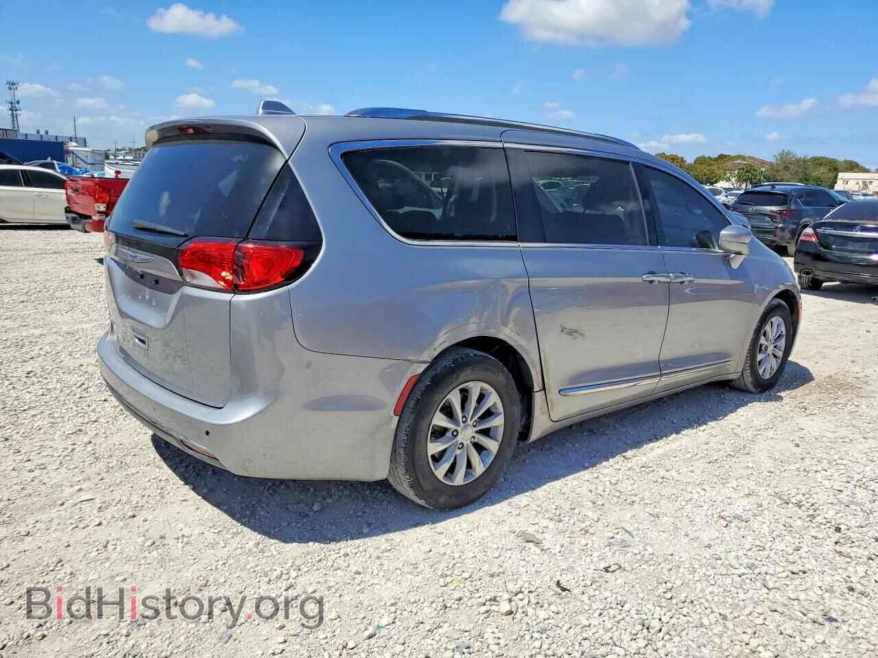 2018 CHRYSLER PACIFICA - VIN: 2C4RC1BG0JR290794 - Photo 3
