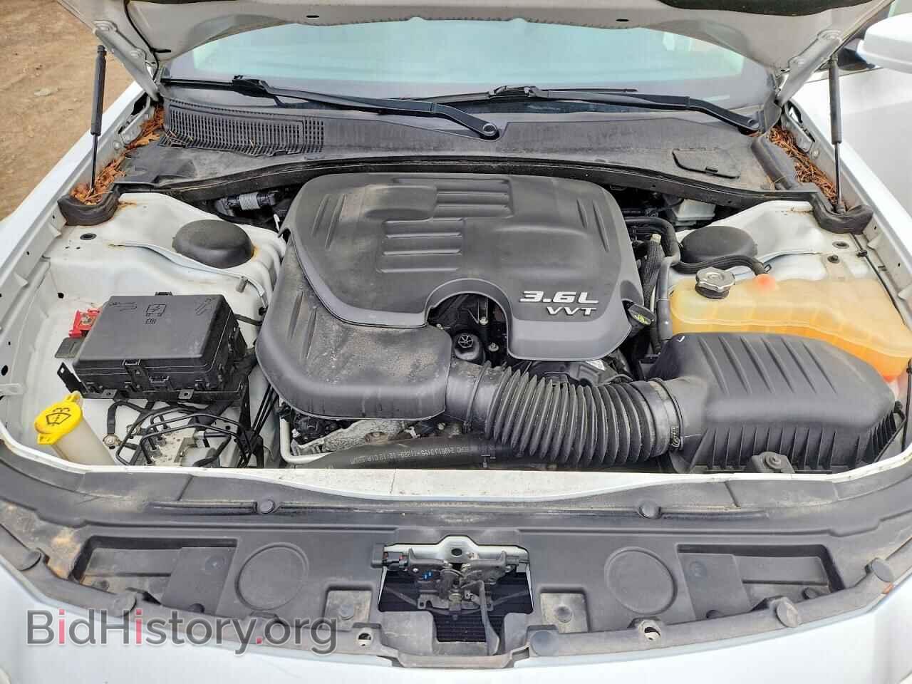 2016 CHRYSLER 300 - VIN: 2C3CCARG3GH182524 - Фото 11