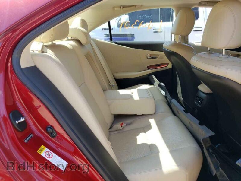 2010 Lexus HS (VIN JTHBB1BA6A2005819) — photo 6 of 10
