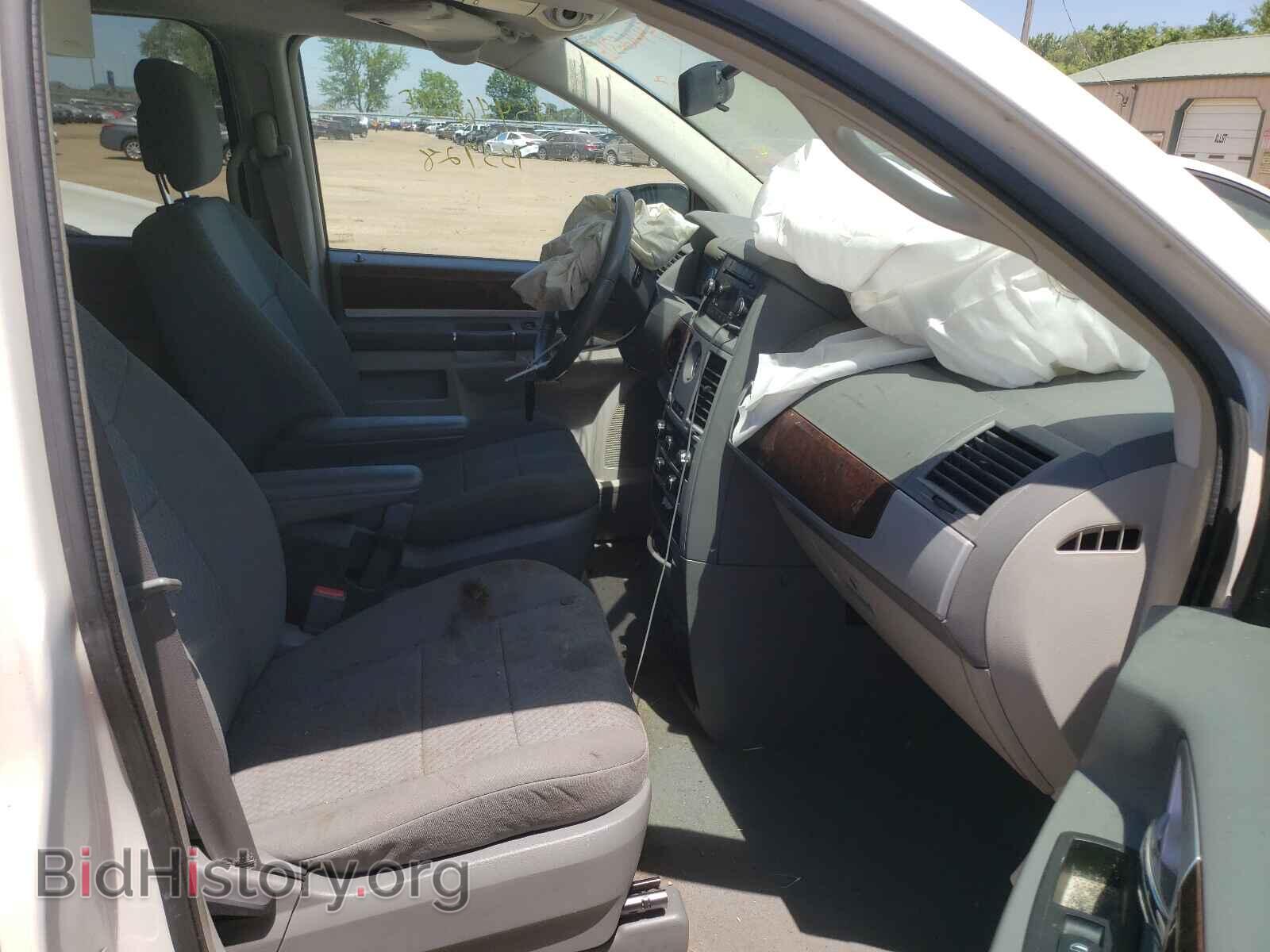 2010 CHRYSLER MINIVAN - VIN: 2A4RR5D13AR304454 - Фото 5