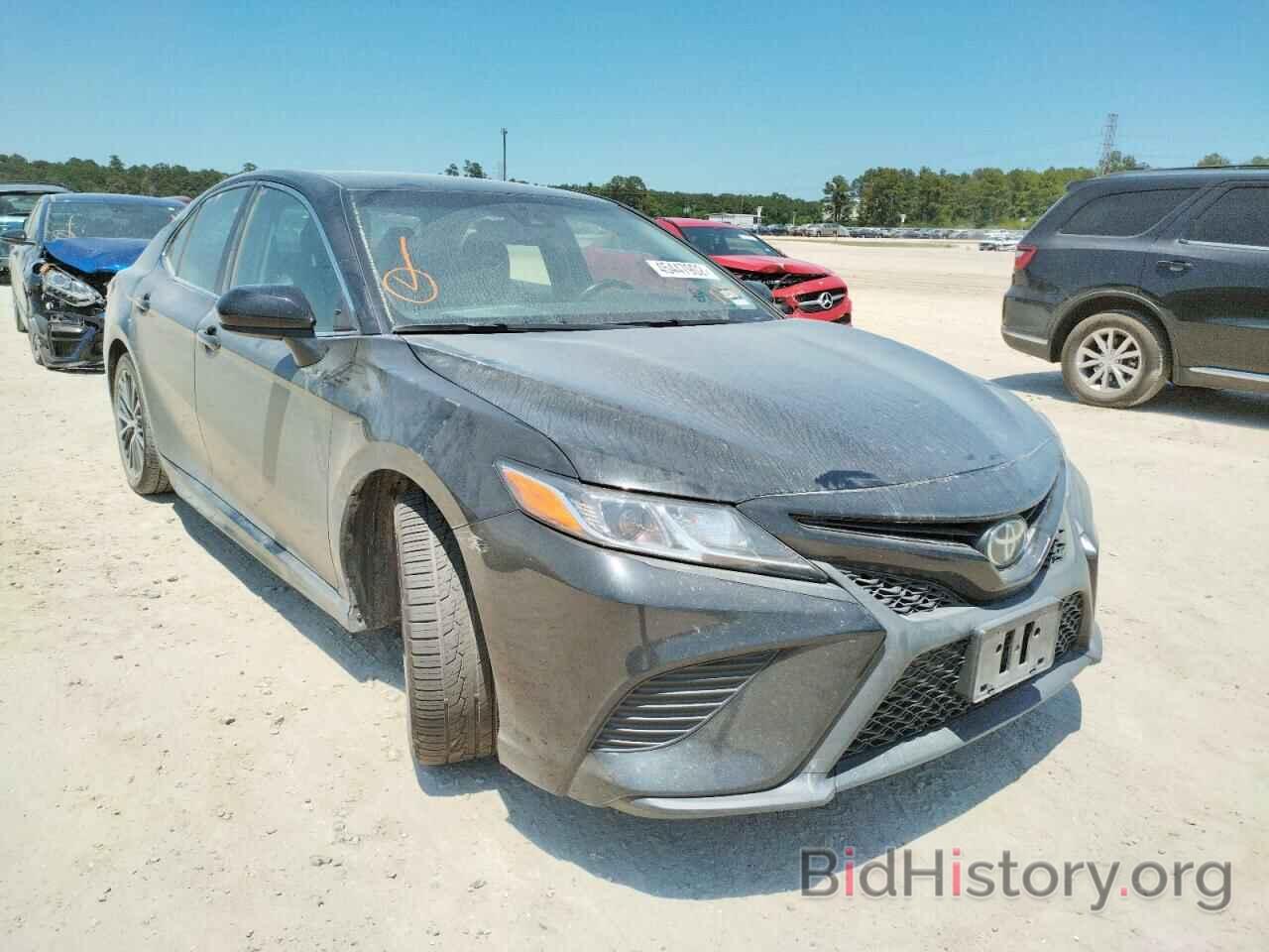 Photo 4T1G11AK4LU902628 - TOYOTA CAMRY 2020