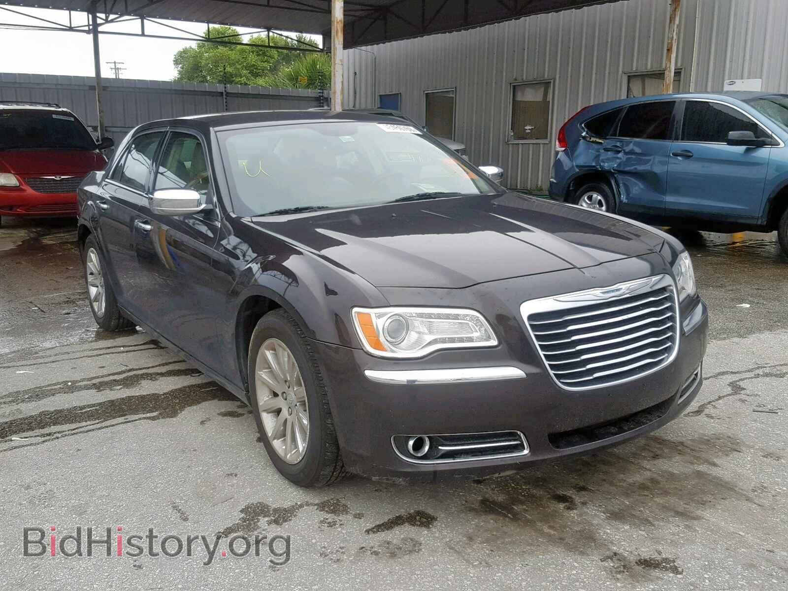 Фотография 2C3CCACG6CH213719 - CHRYSLER 300 2012