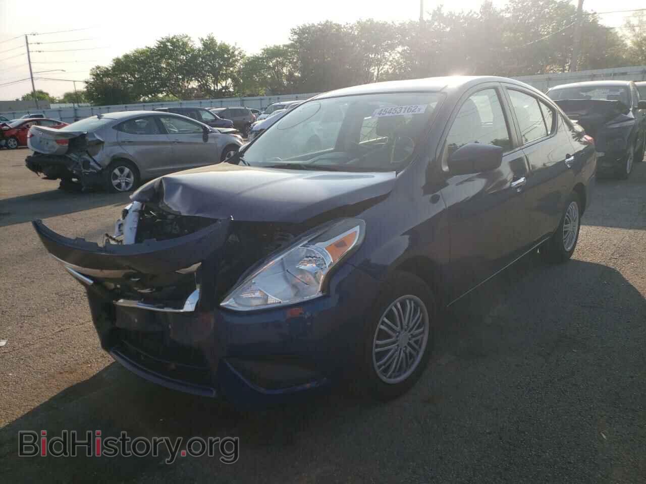 2019 NISSAN VERSA - VIN: 3N1CN7AP3KL822495 - Photo 2