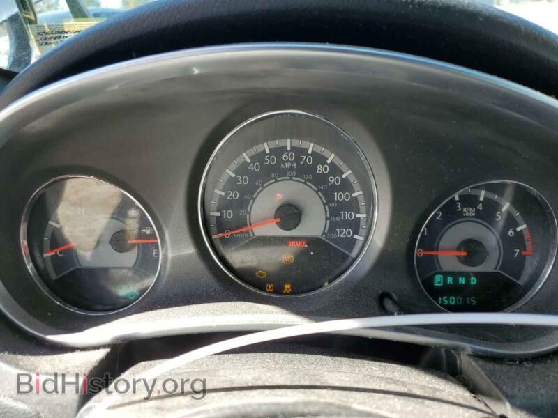 2013 Chrysler 200 (VIN 1C3CCBCG5DN524847) — photo 9 of 13