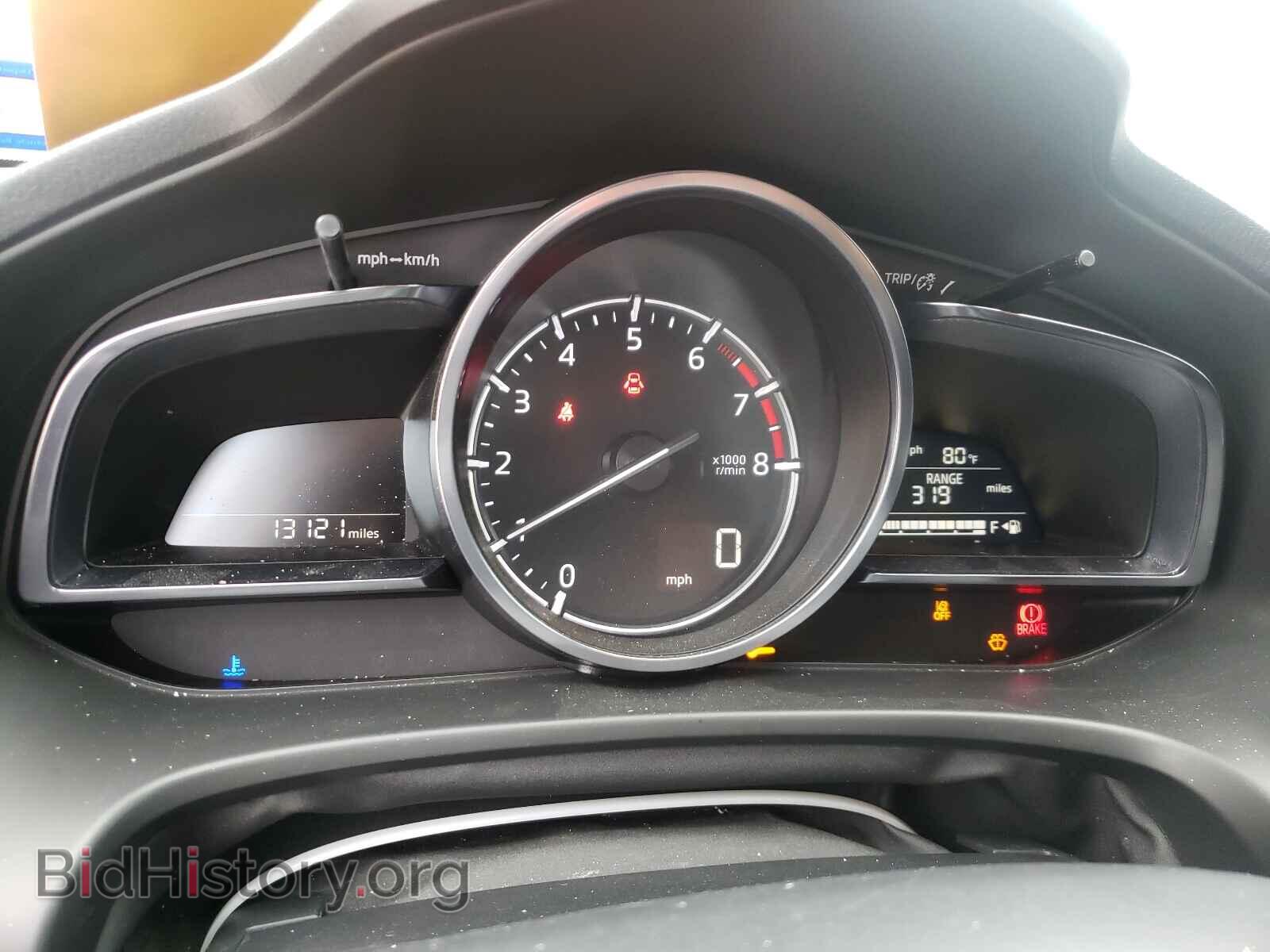 2018 MAZDA 3 - VIN: 3MZBN1M37JM237391 - Фото 8