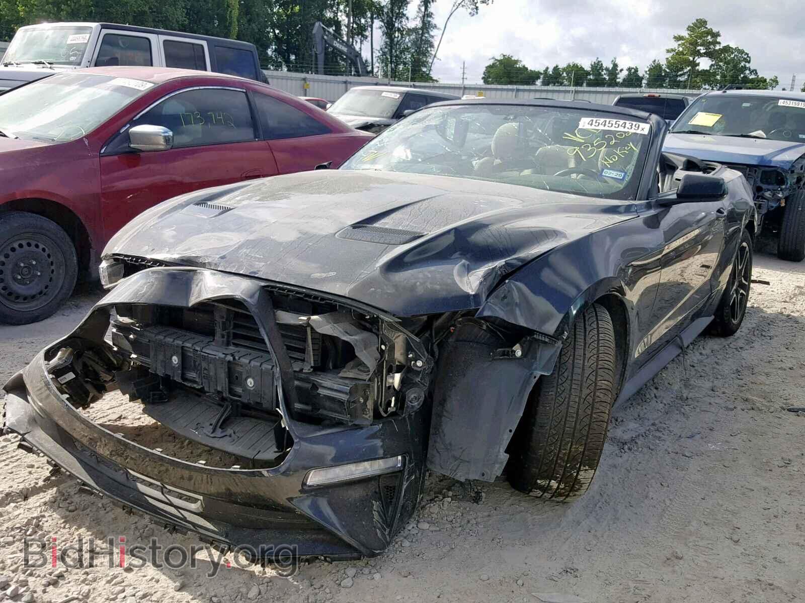 2018 FORD MUSTANG - VIN: 1FATP8UH6J5137977 - Фото 2