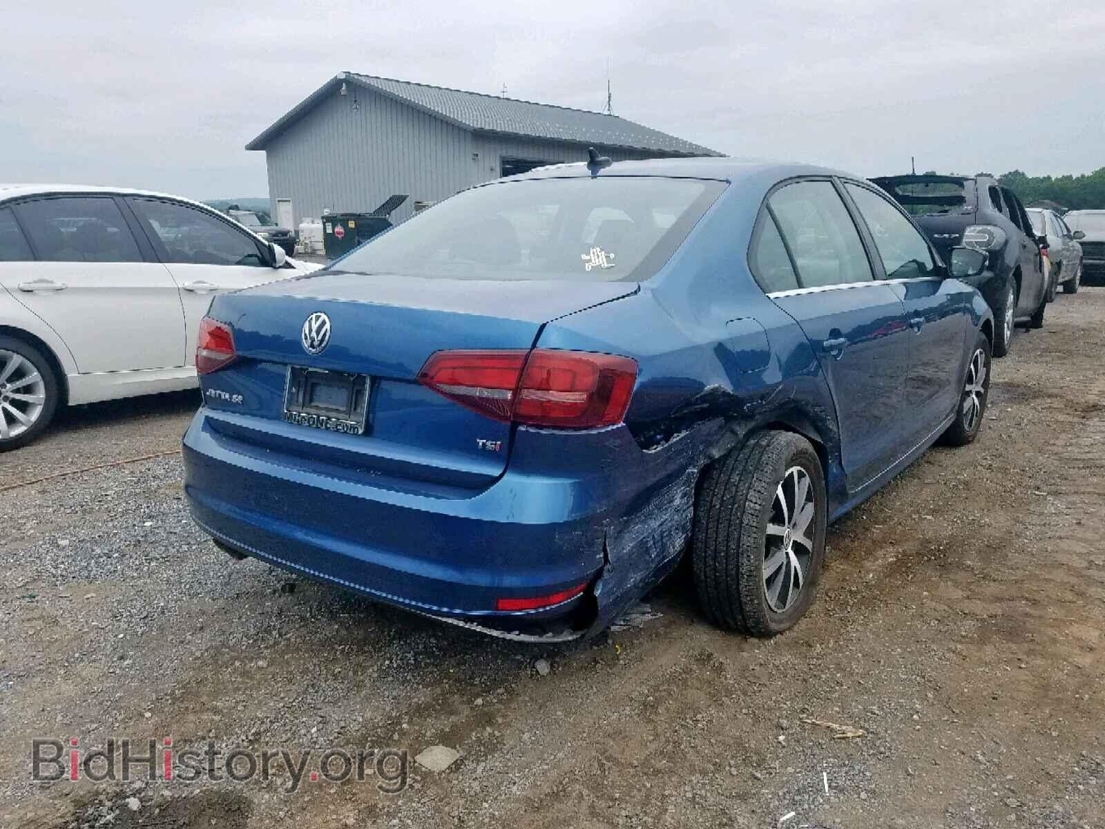 2017 VOLKSWAGEN JETTA - VIN: 3VWDB7AJ0HM394911 - Photo 4