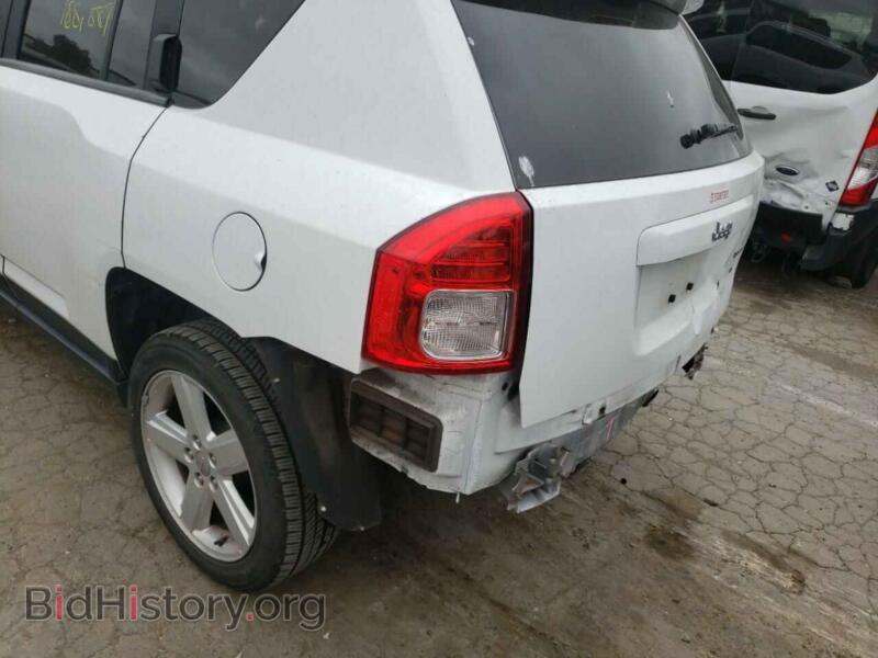 2012 Jeep COMPASS (VIN 1C4NJCCB8CD685217) — photo 9 of 10