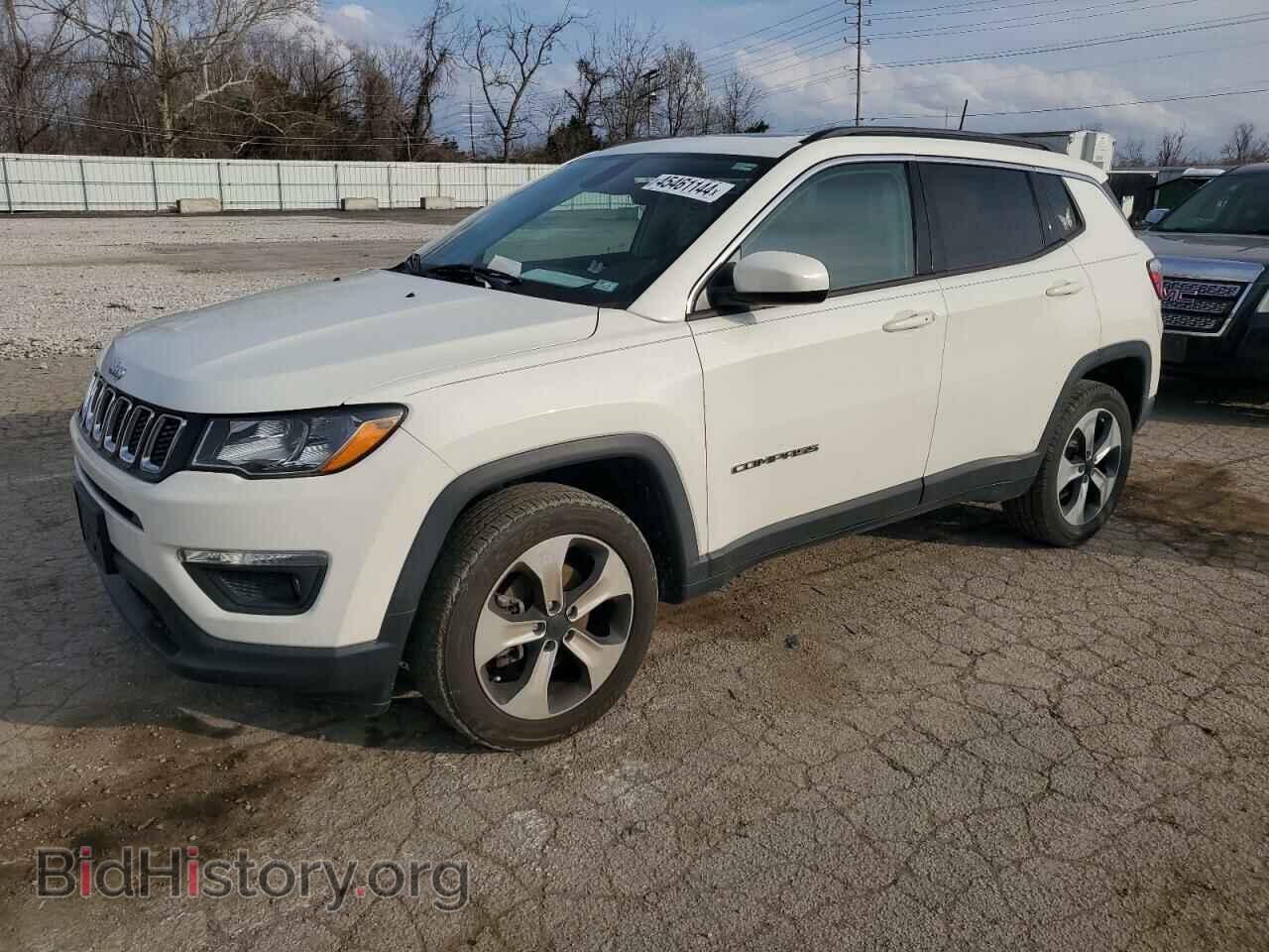 Фотография 3C4NJDBB1HT656702 - JEEP COMPASS 2017