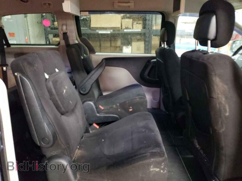 2011 Chrysler MINIVAN (VIN 2A4RR5DG2BR697790) — photo 10 of 12
