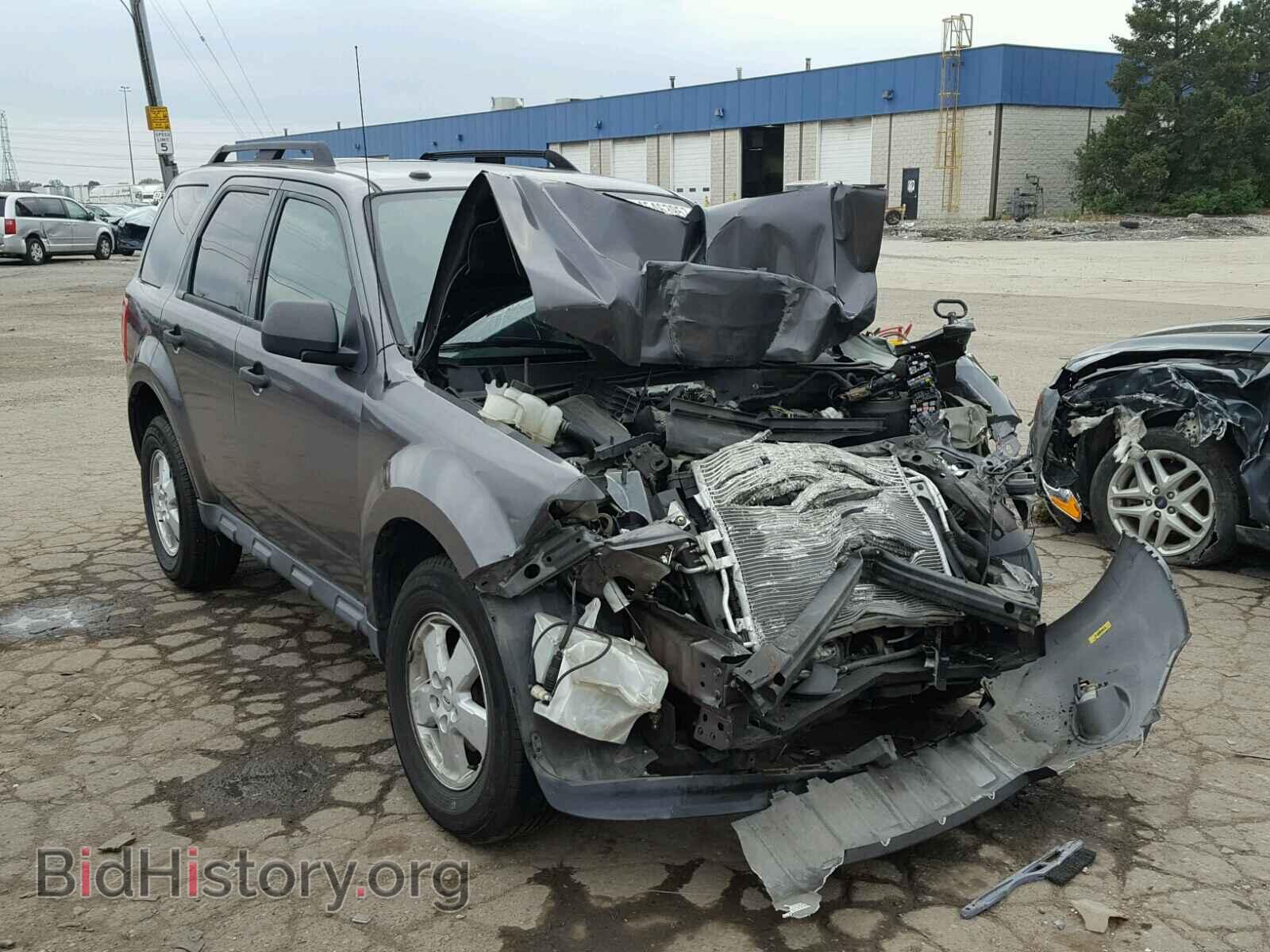 Фотография 1FMCU0DG2BKC71802 - FORD ESCAPE 2011