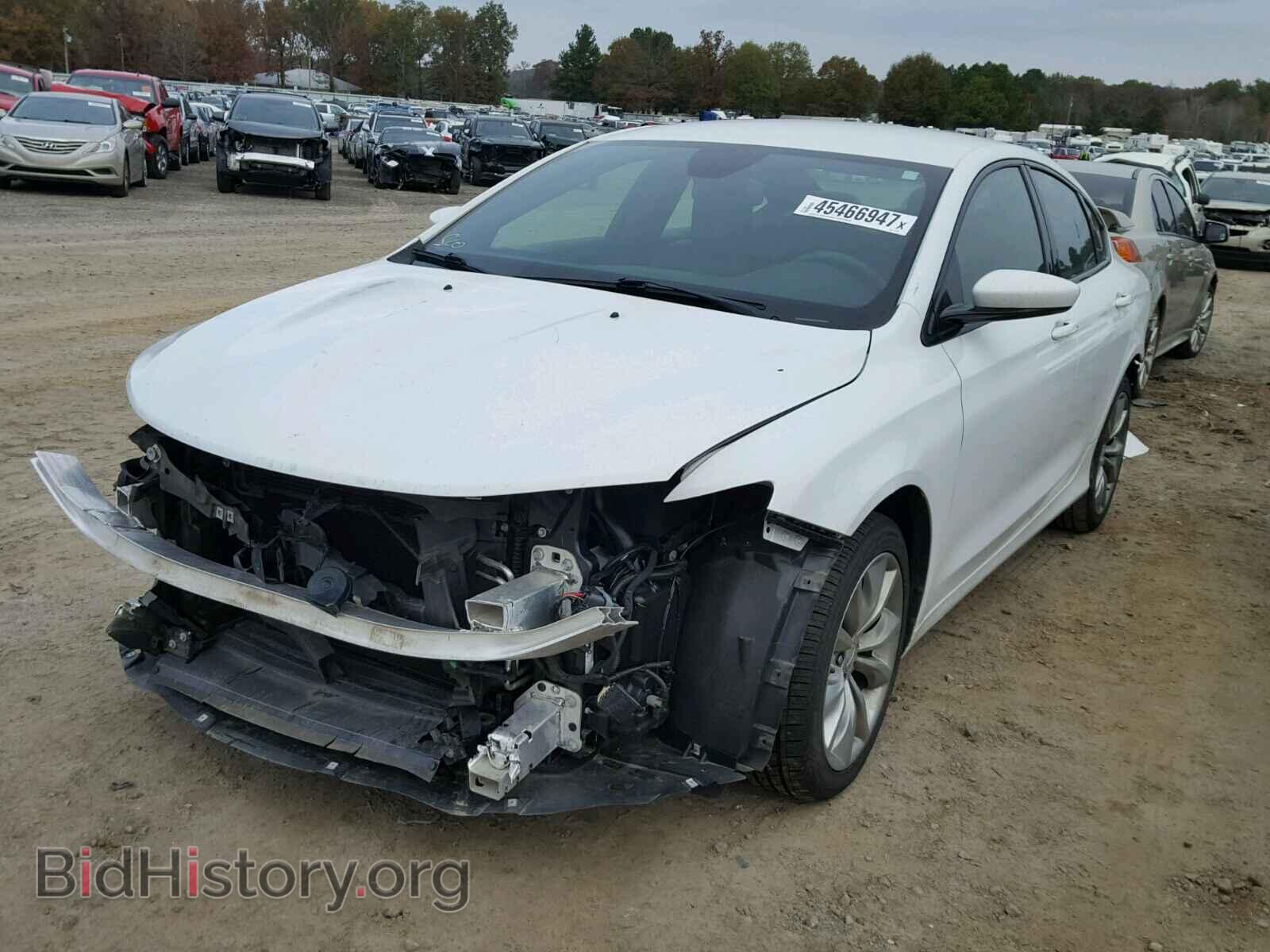 2015 CHRYSLER 200 - VIN: 1C3CCCBBXFN752048 - Photo 2