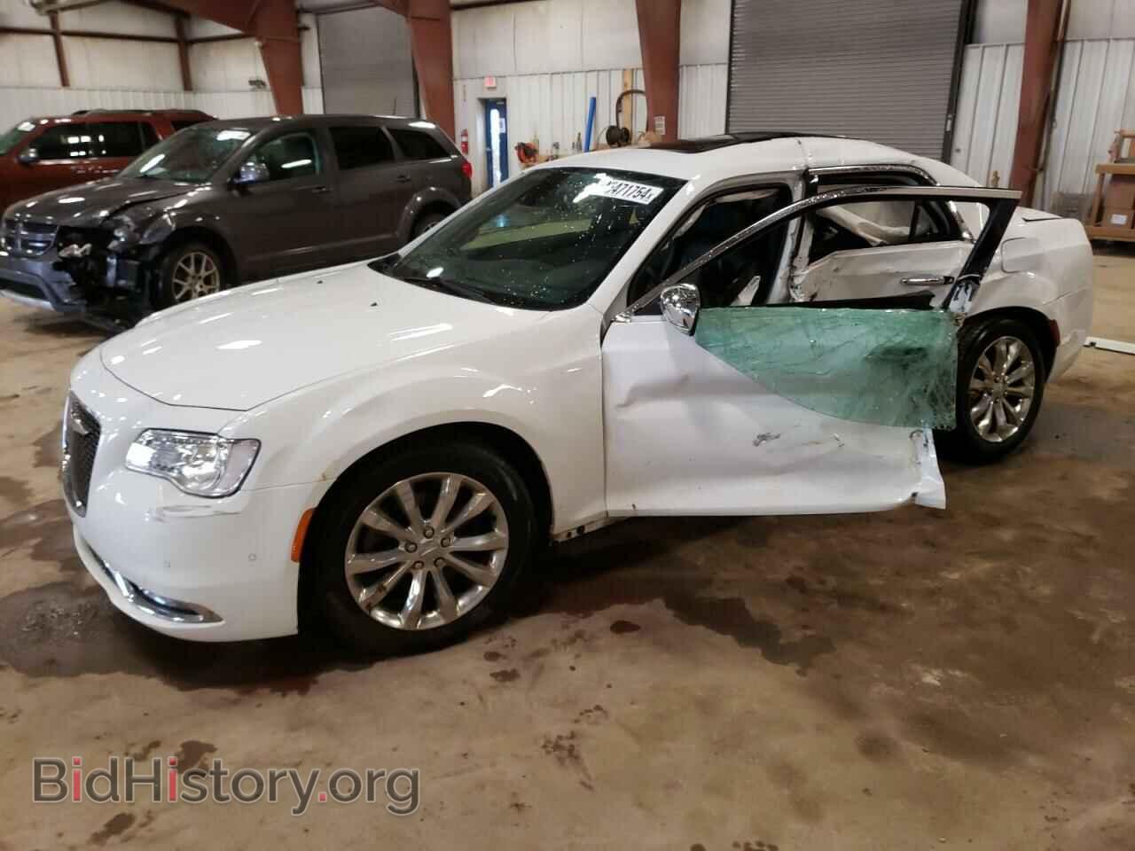 Фотография 2C3CCAKG7HH586874 - CHRYSLER 300 2017