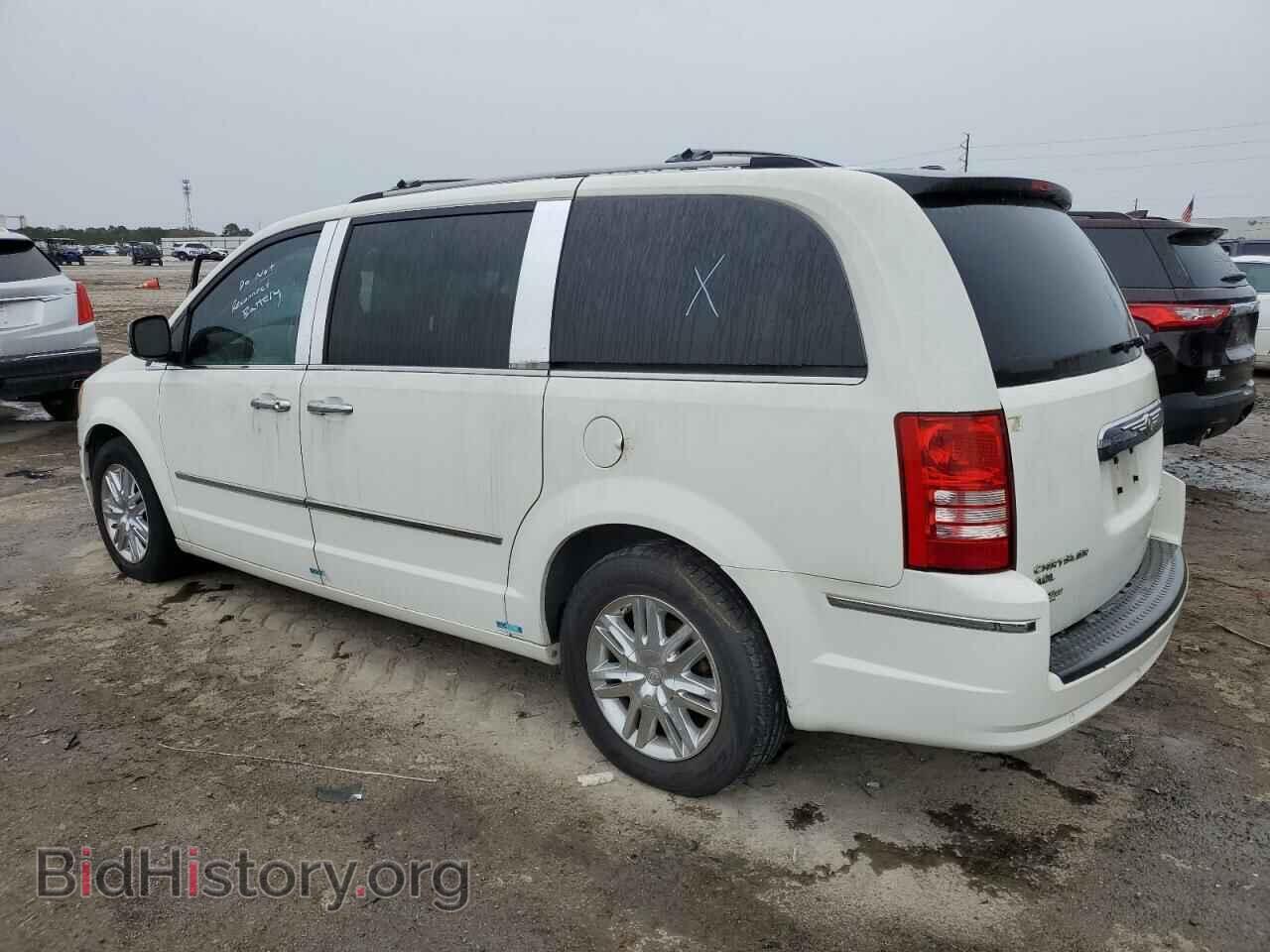 2010 CHRYSLER MINIVAN - VIN: 2A4RR6DX8AR215411 - Фото 2